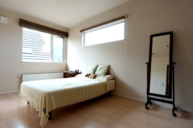 シンプルライフの家 寝室