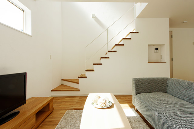 やさしい家 階段