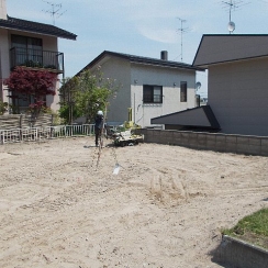 着工前に地盤調査実施中。