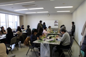 フラワーアレンジメント教室風景2016-03-12 13.35.08